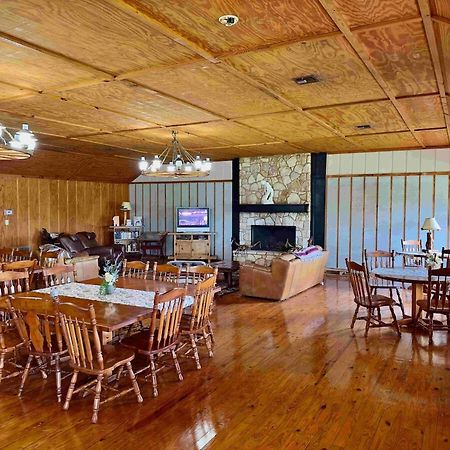 Crc Ranch Retreat Hotel Bandera Ngoại thất bức ảnh