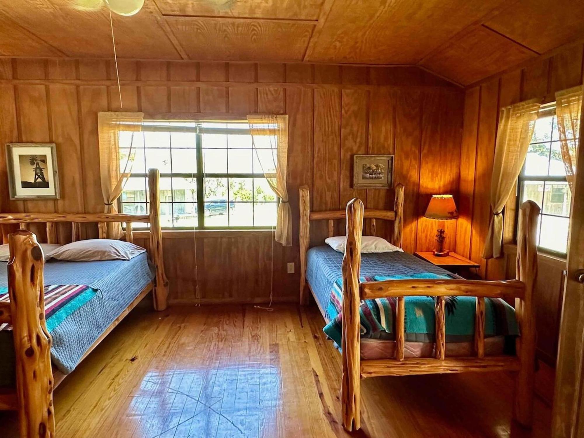 Crc Ranch Retreat Hotel Bandera Phòng bức ảnh
