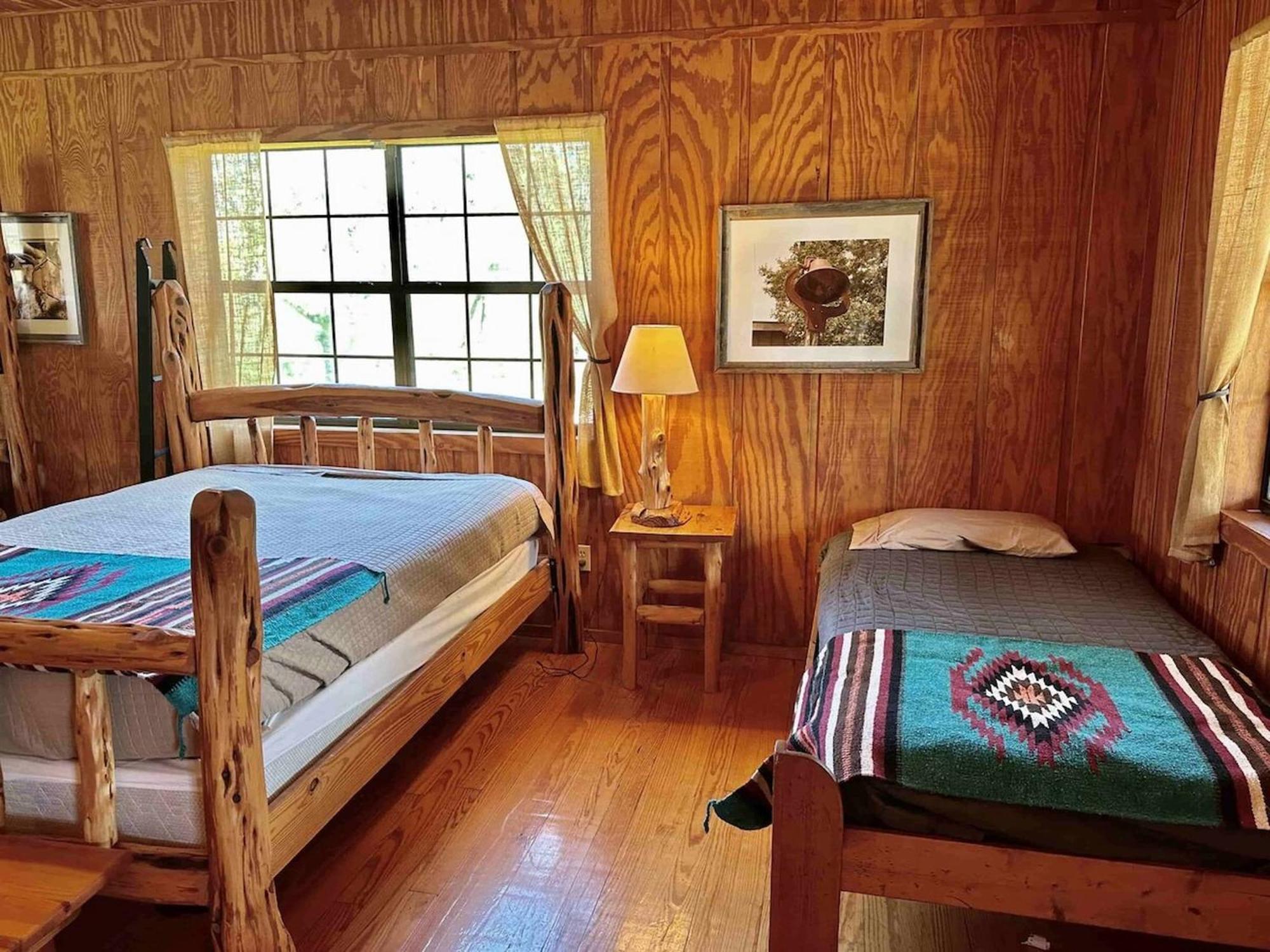Crc Ranch Retreat Hotel Bandera Phòng bức ảnh