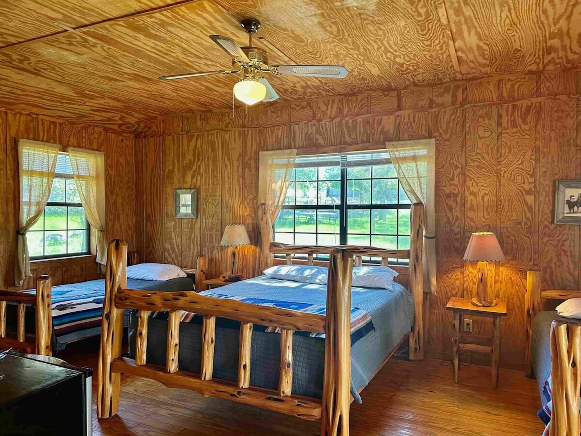 Crc Ranch Retreat Hotel Bandera Ngoại thất bức ảnh