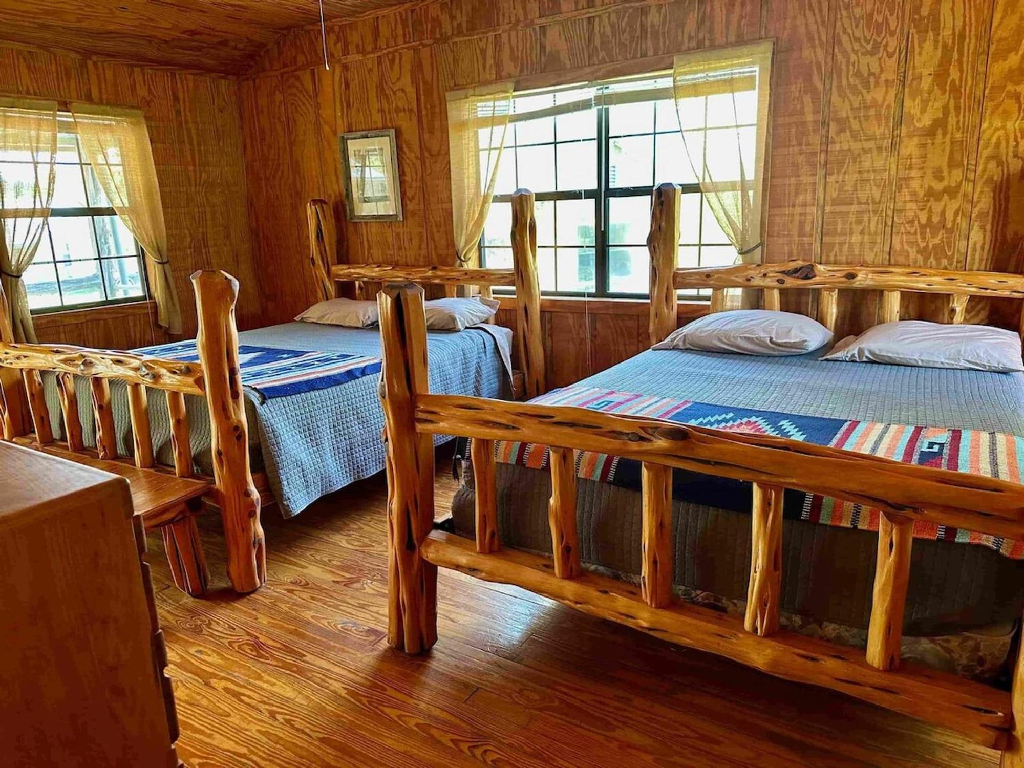 Crc Ranch Retreat Hotel Bandera Phòng bức ảnh