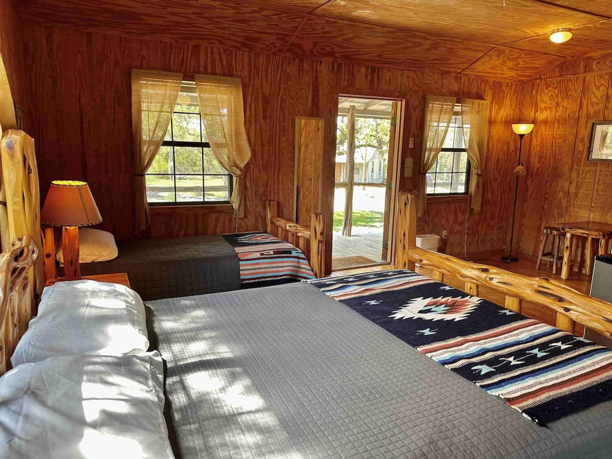 Crc Ranch Retreat Hotel Bandera Phòng bức ảnh