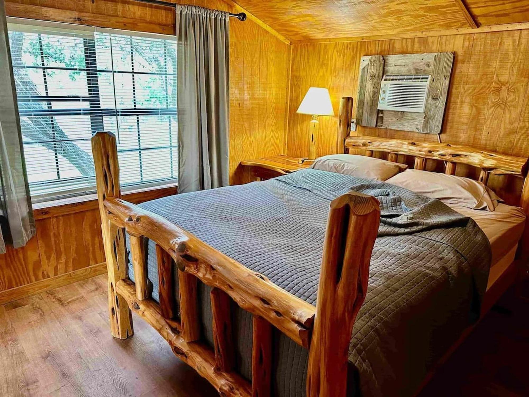 Crc Ranch Retreat Hotel Bandera Phòng bức ảnh